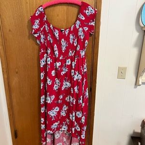 Off the shoulders sundress